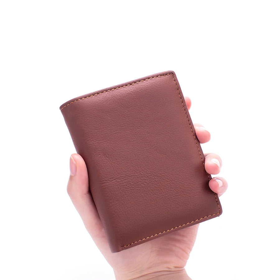TheEverydayMan Genuine Leather RFID Wallet